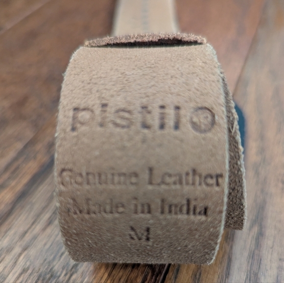 Pistil Black Leather Belt With Silver Studded Accents Women's Sz M Fits L/XL - Picture 7 of 13